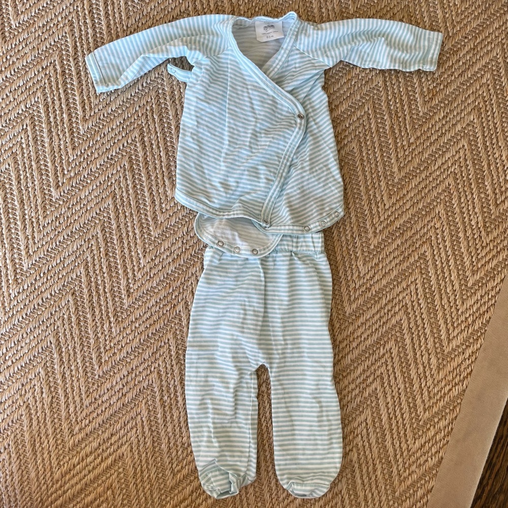 Size 0-3 mos striped organic cotton striped kimono top and footed bottom